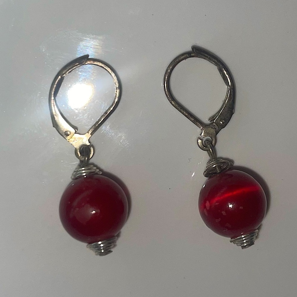 VINTAGE Red Garnet Gemstone Glass Ball Dangle Drop Latch Back Gemstone Earrings
